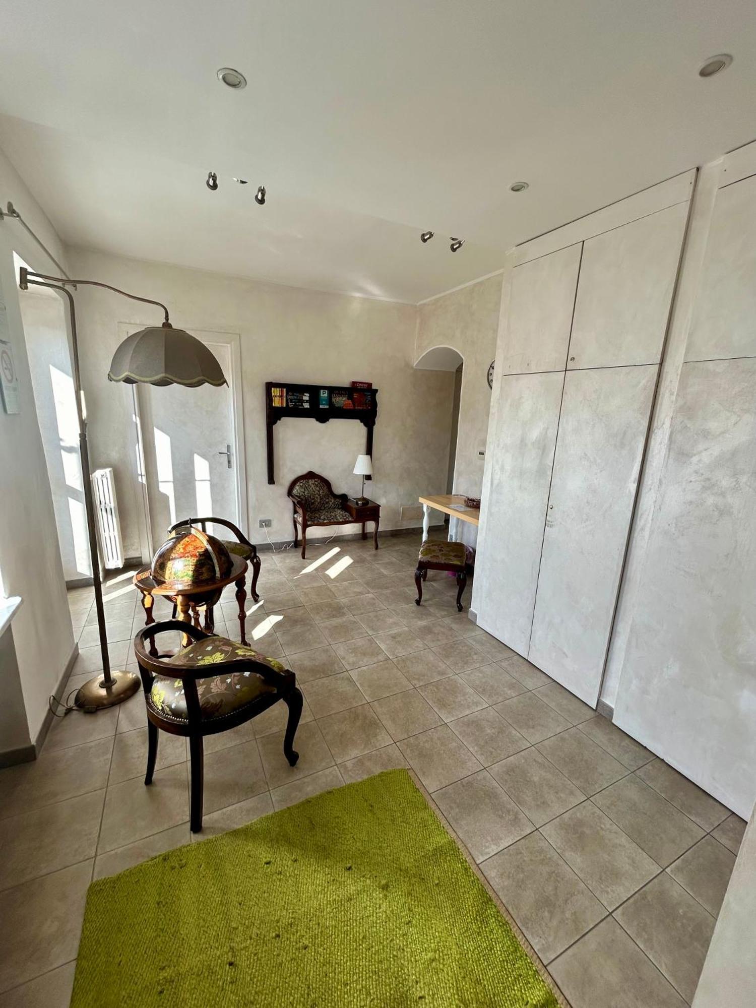 Bed and Breakfast La Finestra Sulla Reggia Венария-Реале Экстерьер фото