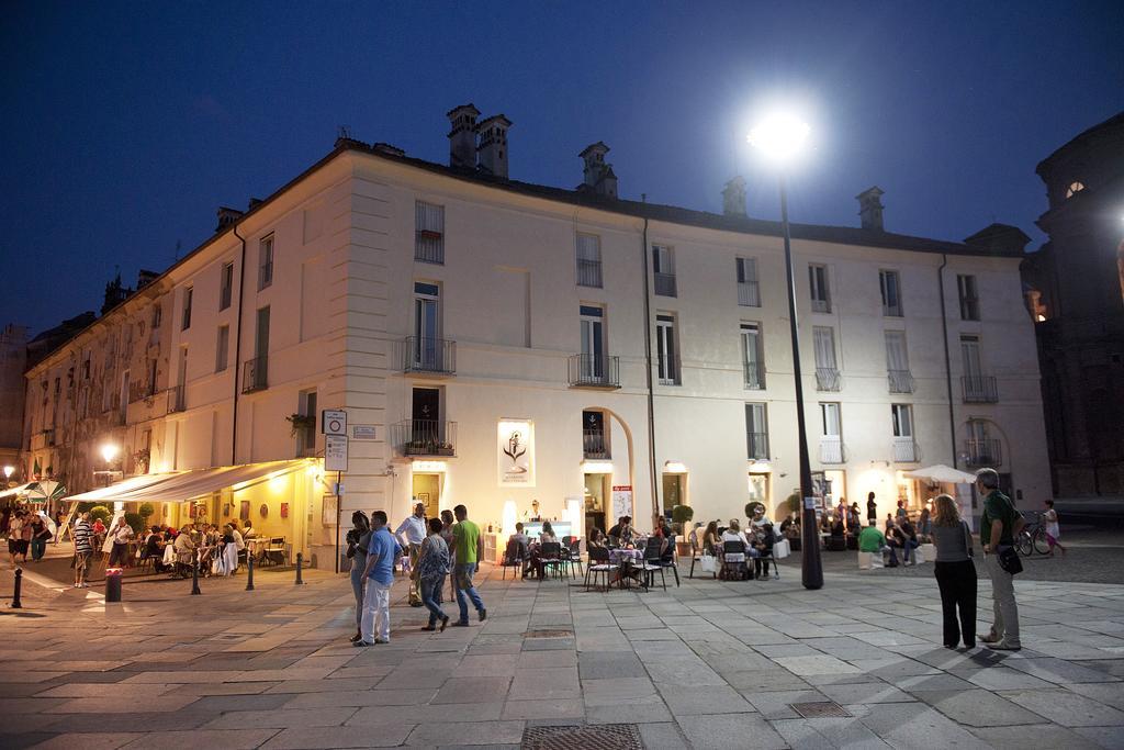 Bed and Breakfast La Finestra Sulla Reggia Венария-Реале Экстерьер фото